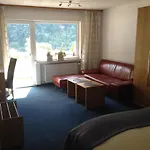 Hotel Weingut Dehren 3*