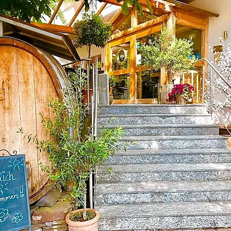 Szálloda Weingut Dehren