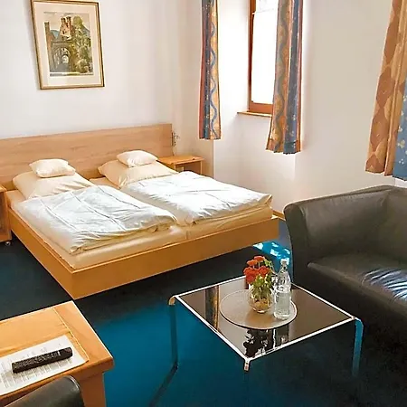 Szálloda Weingut Dehren 3*