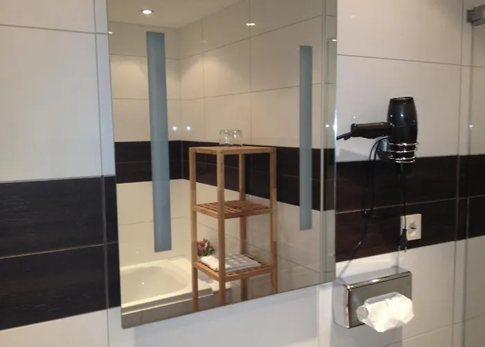 Weingut Dehren Otel 3*