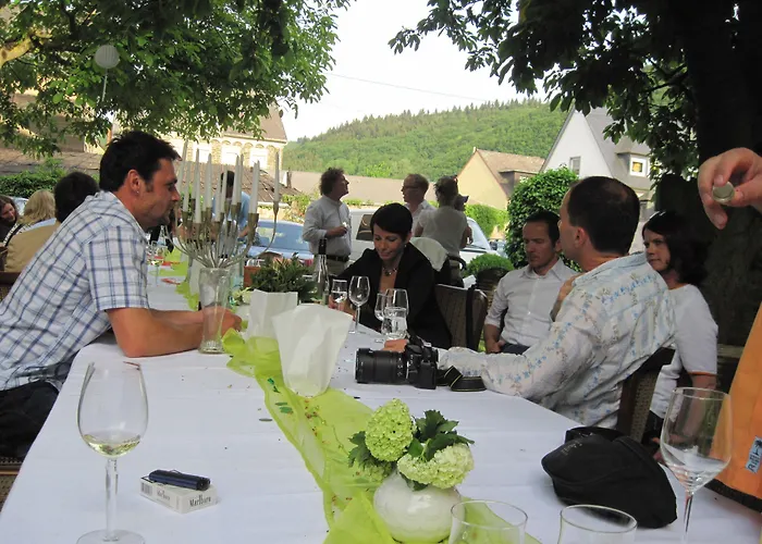 Weingut Dehren فندق 3*