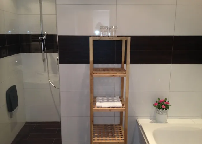 Weingut Dehren 호텔 엘렌츠폴터스도프